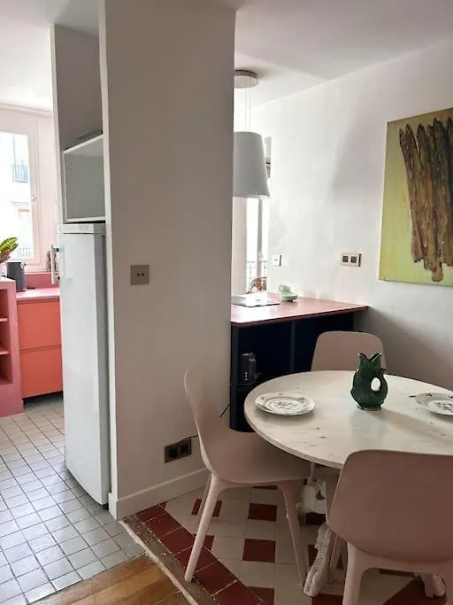 Un Fabuleux Decor Pour Un Chaleureux Appartement Paris 0*,