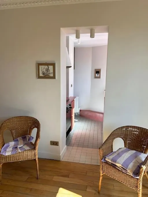 Un Fabuleux Decor Pour Un Chaleureux Appartement Paris Apartment